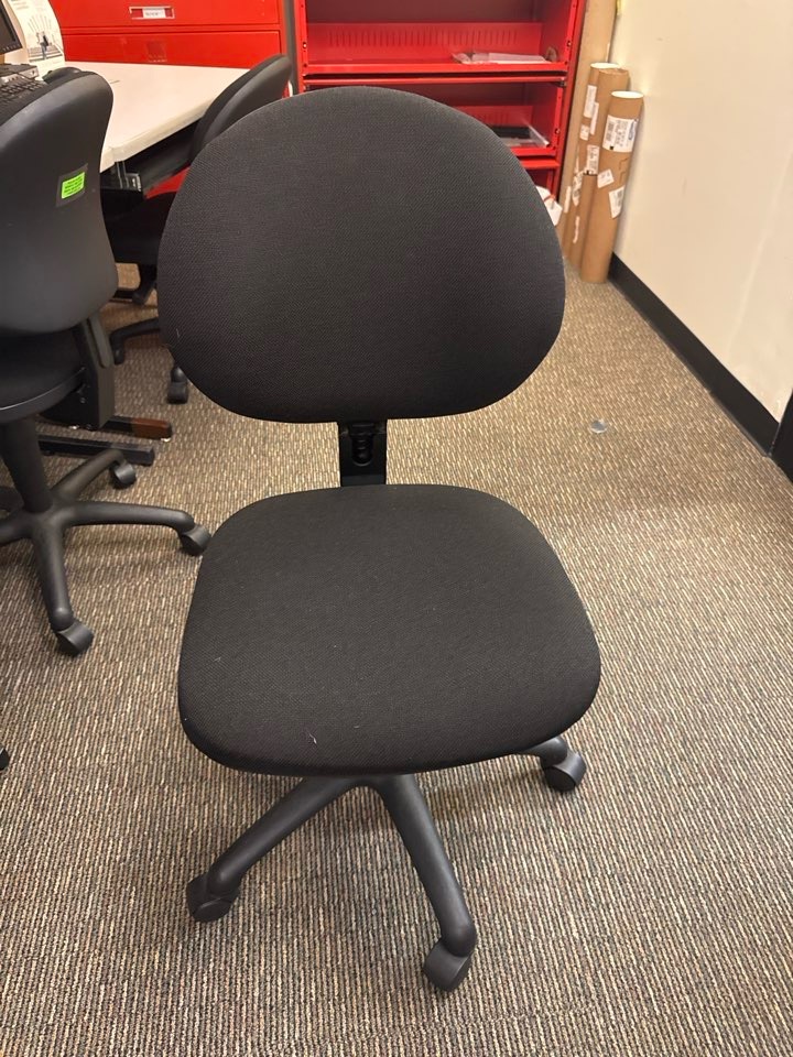 Adj Chair