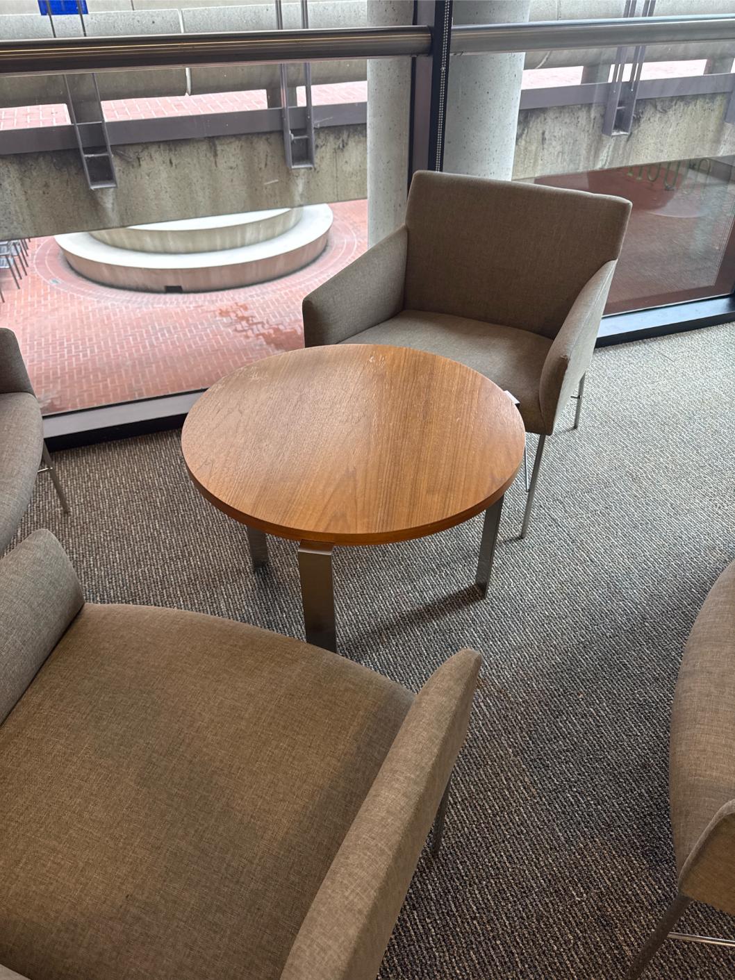 Round Table