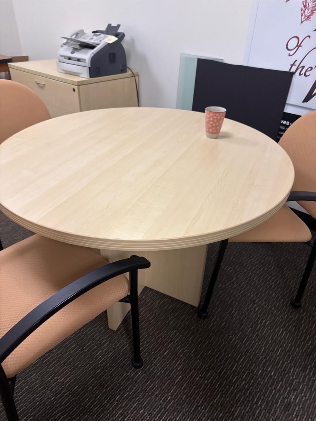 Round Table