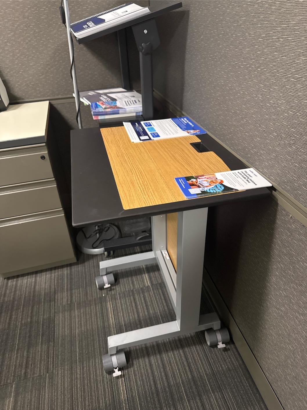 Adj Lectern