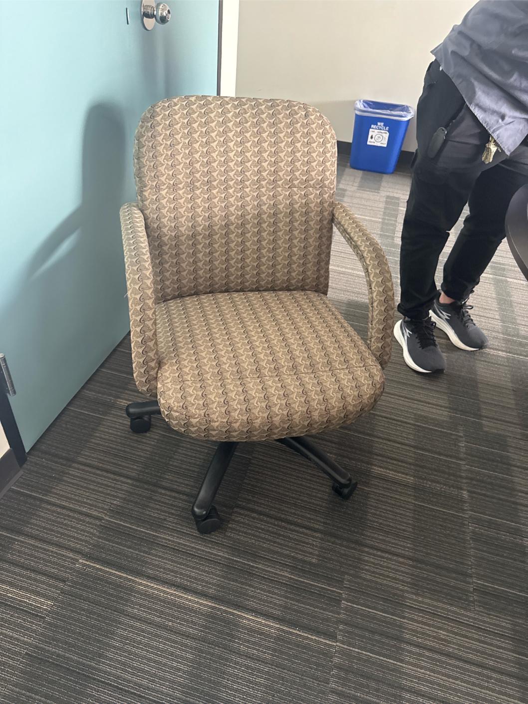 Adj Chair - Arm
