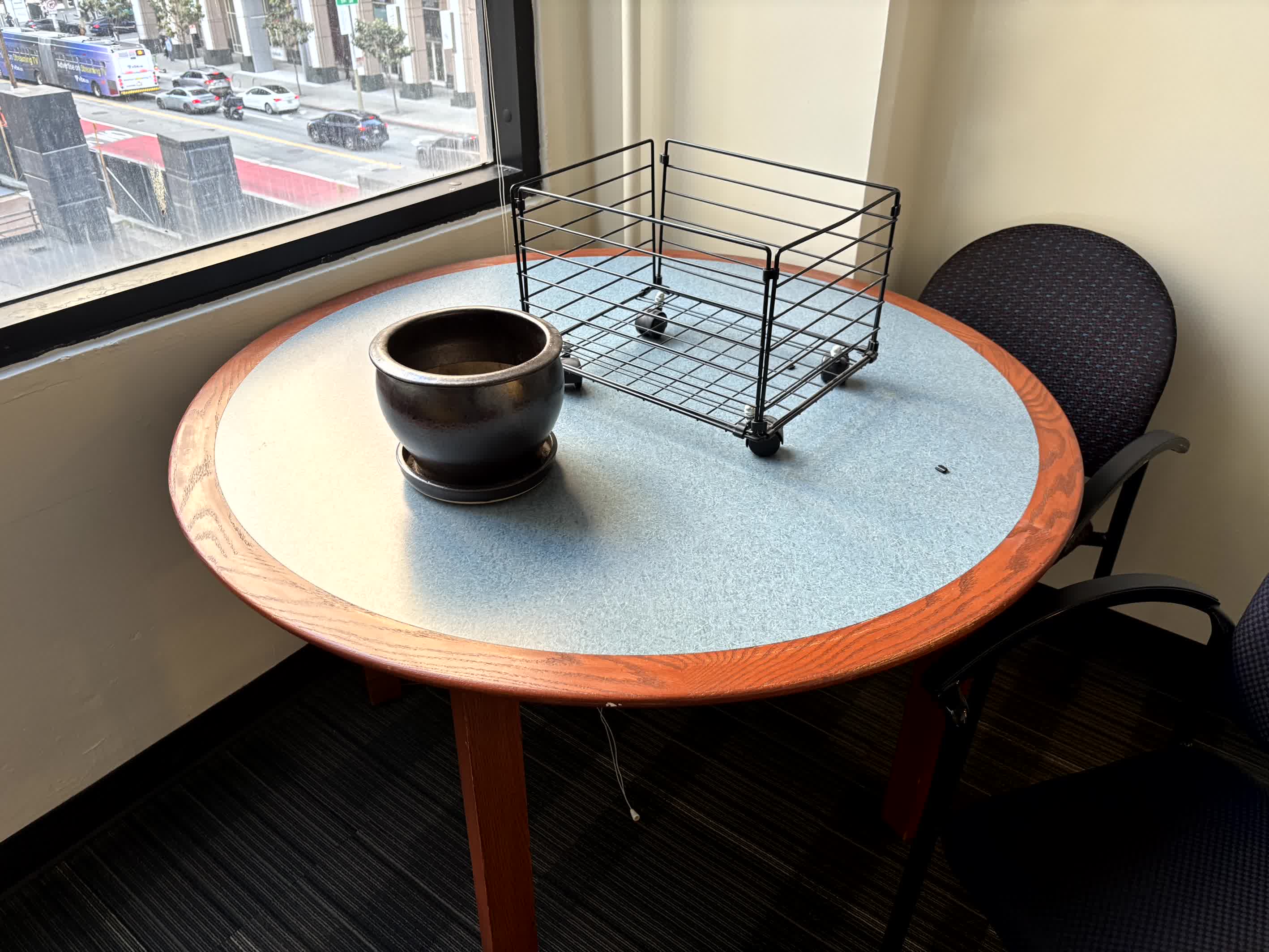 Round Table