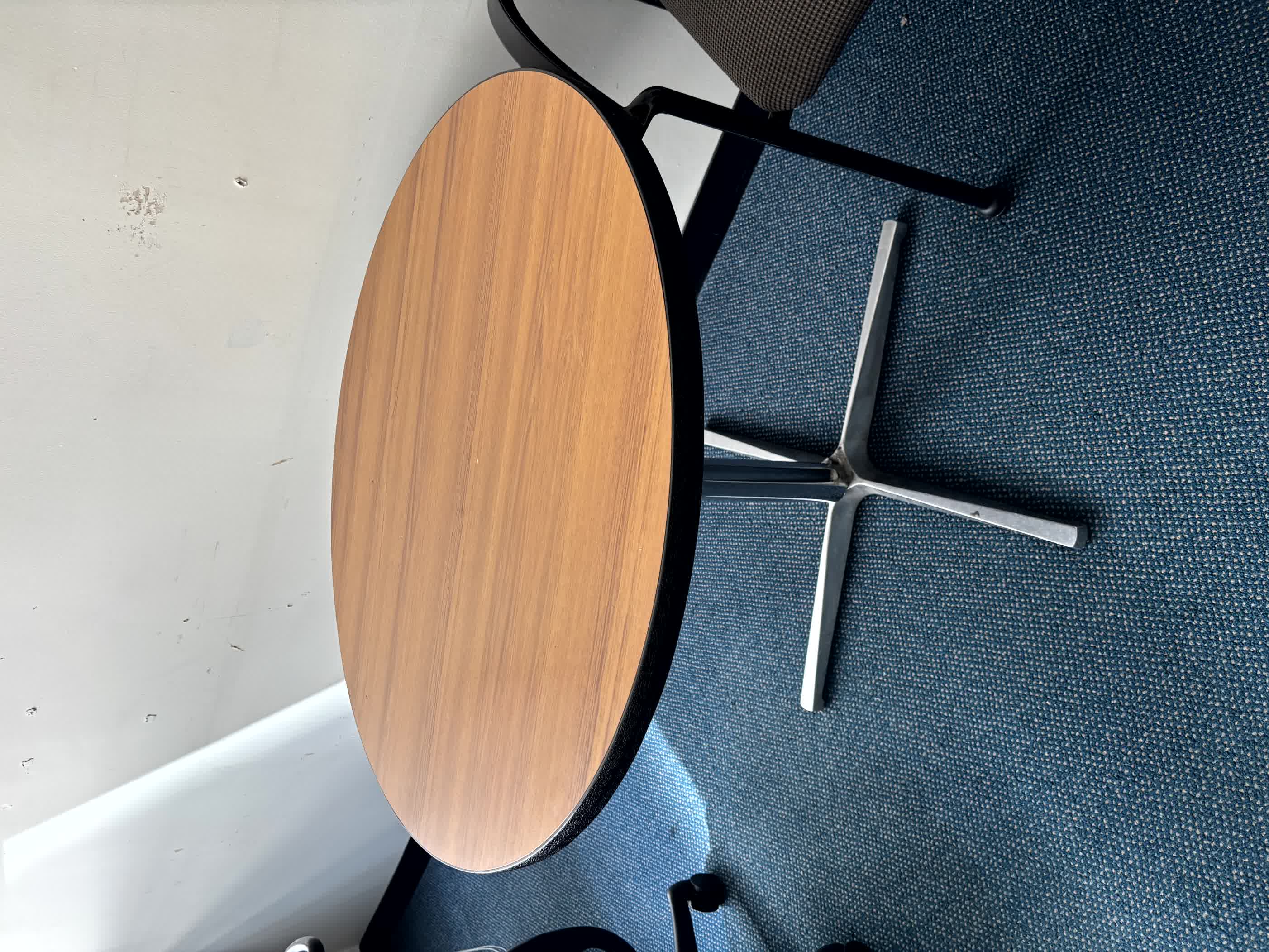 Round Table