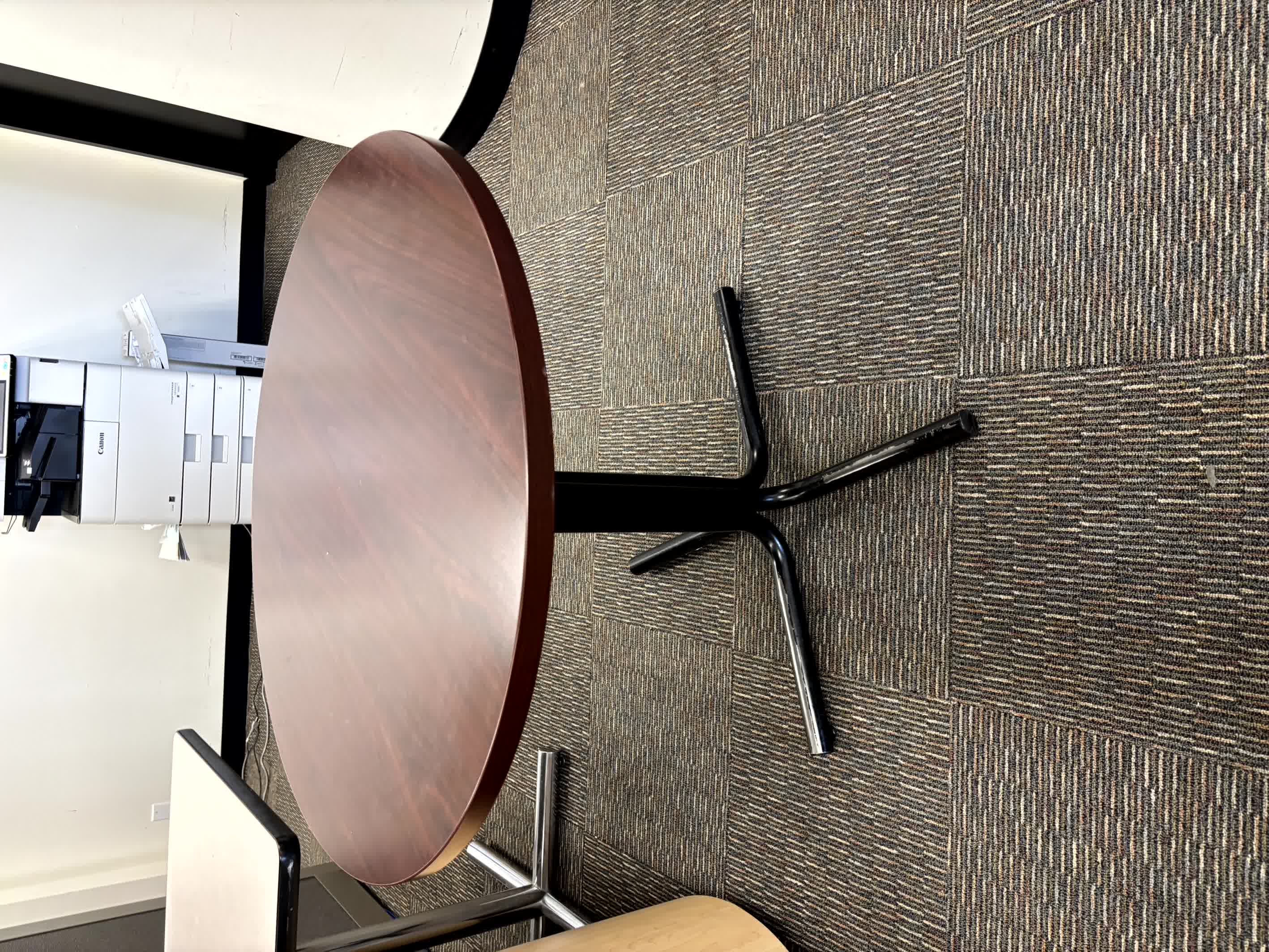 Round Table