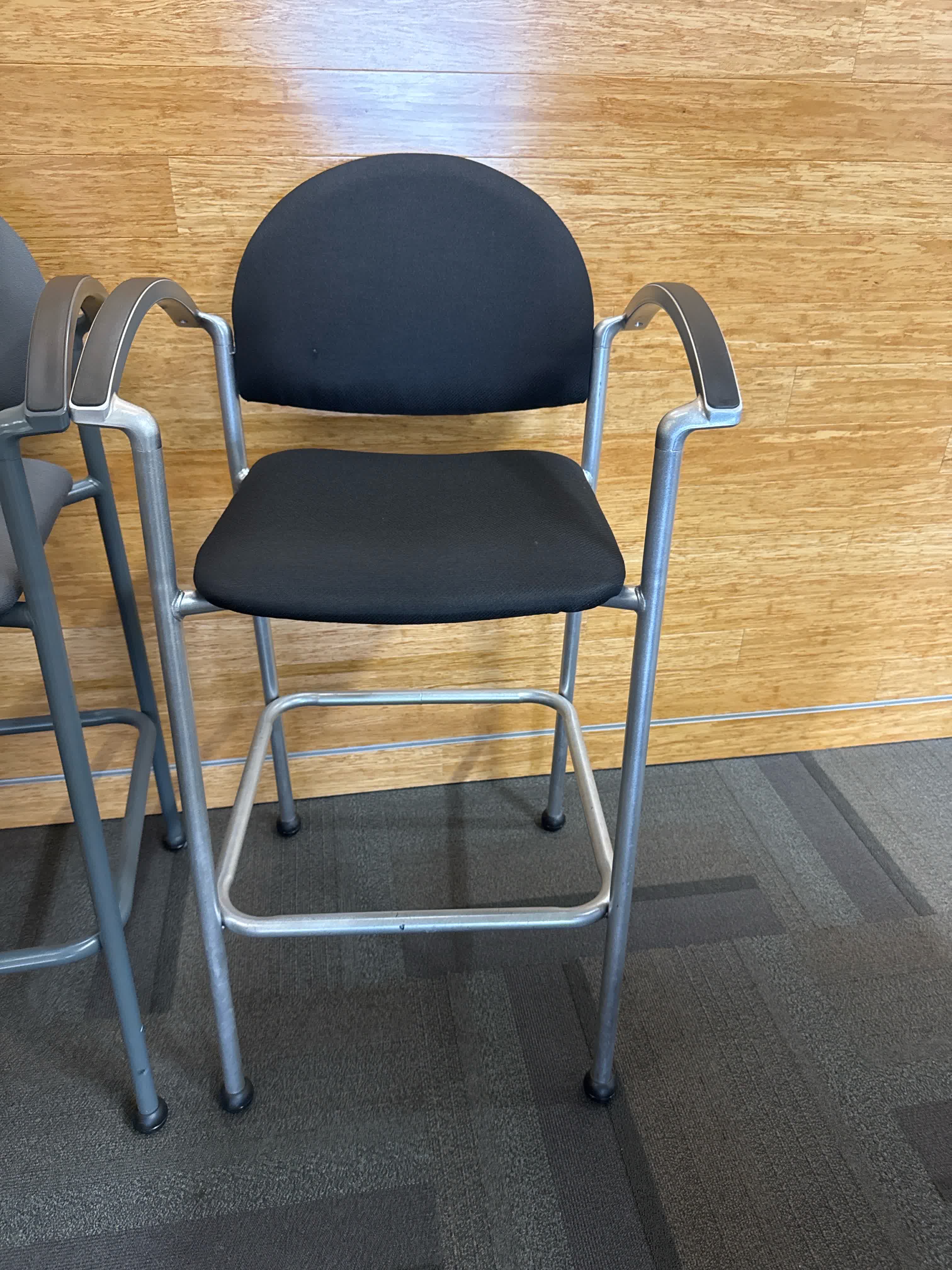 Bar Chair W/Arms