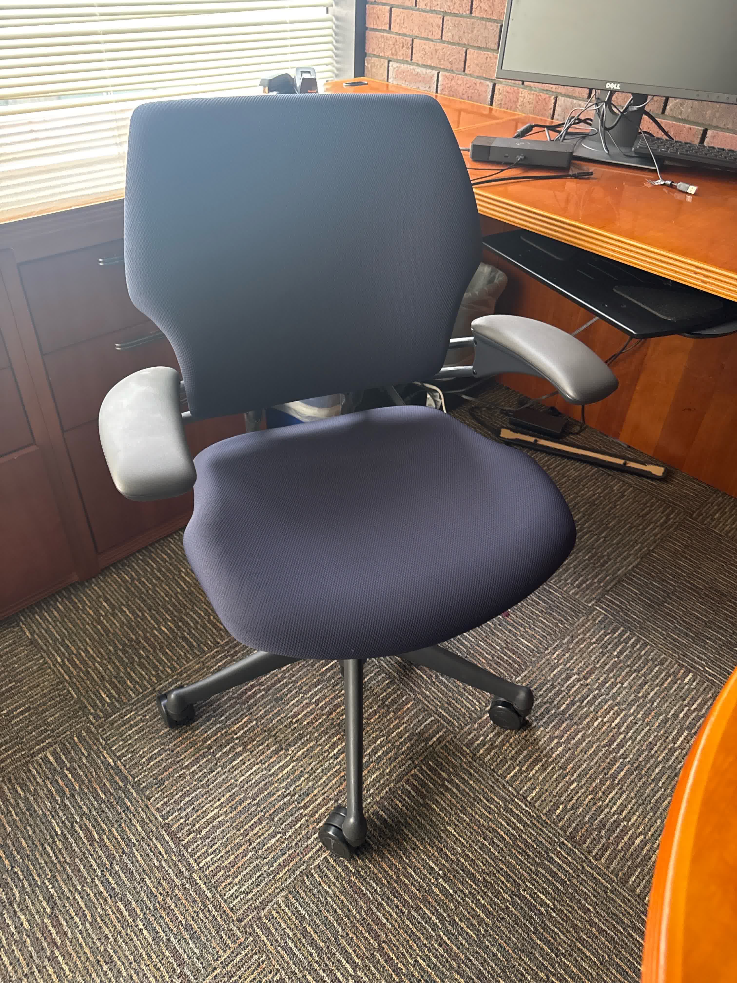 Hs Chair/ Arms