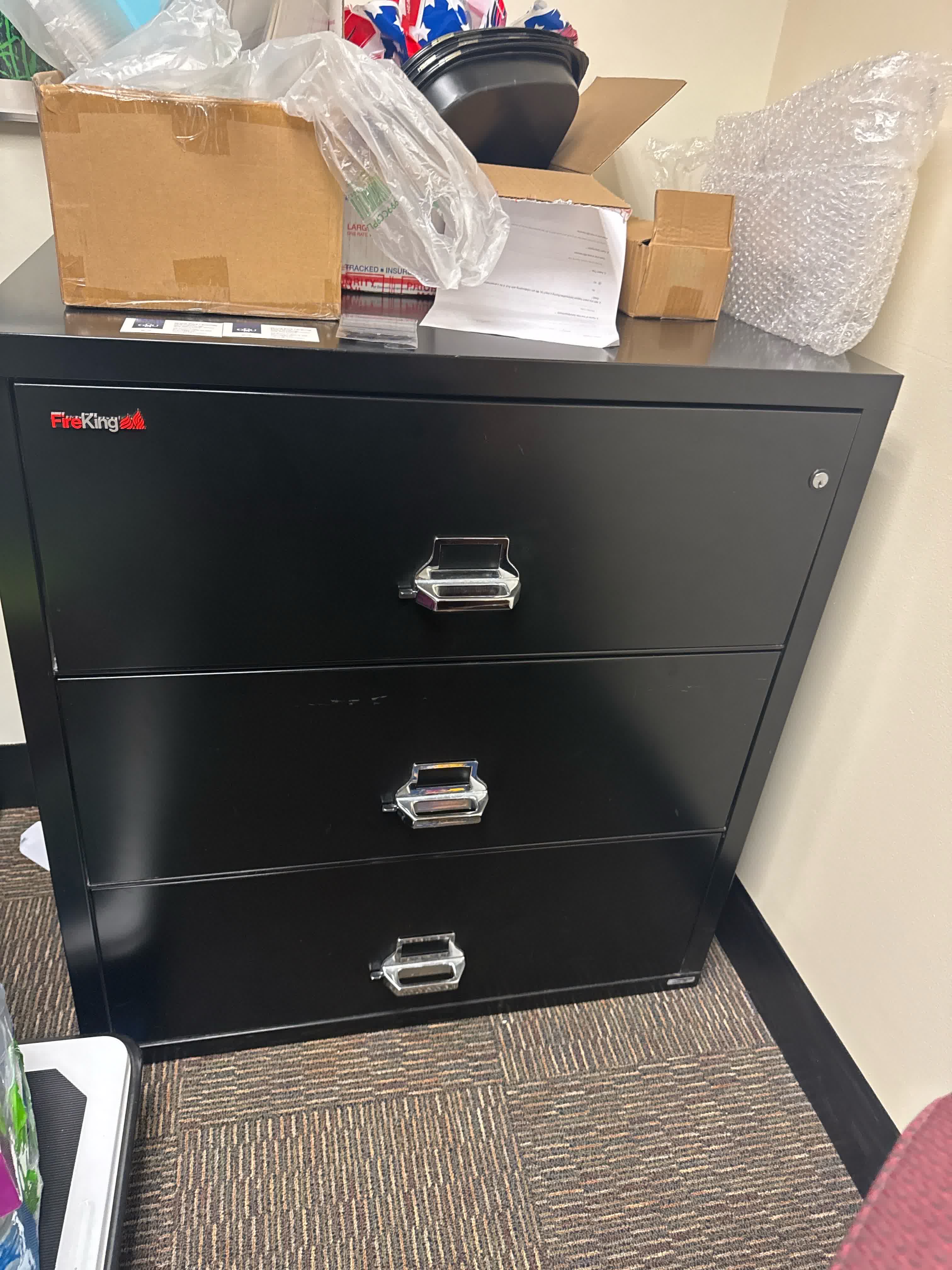 Cabinet 3 Drawer