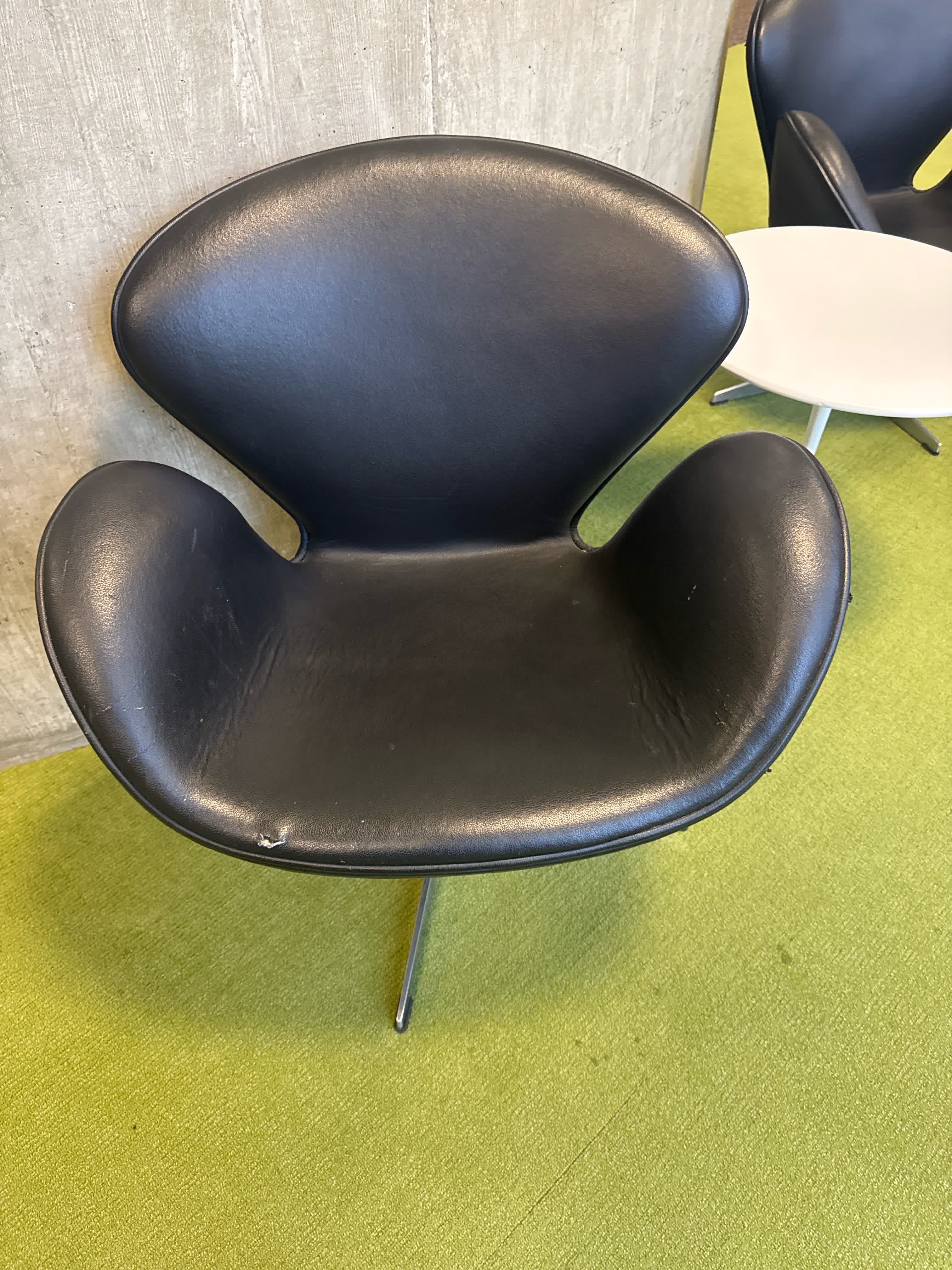Swan Chair