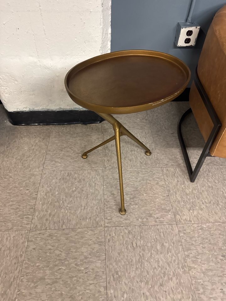 Schmidt Accent Table