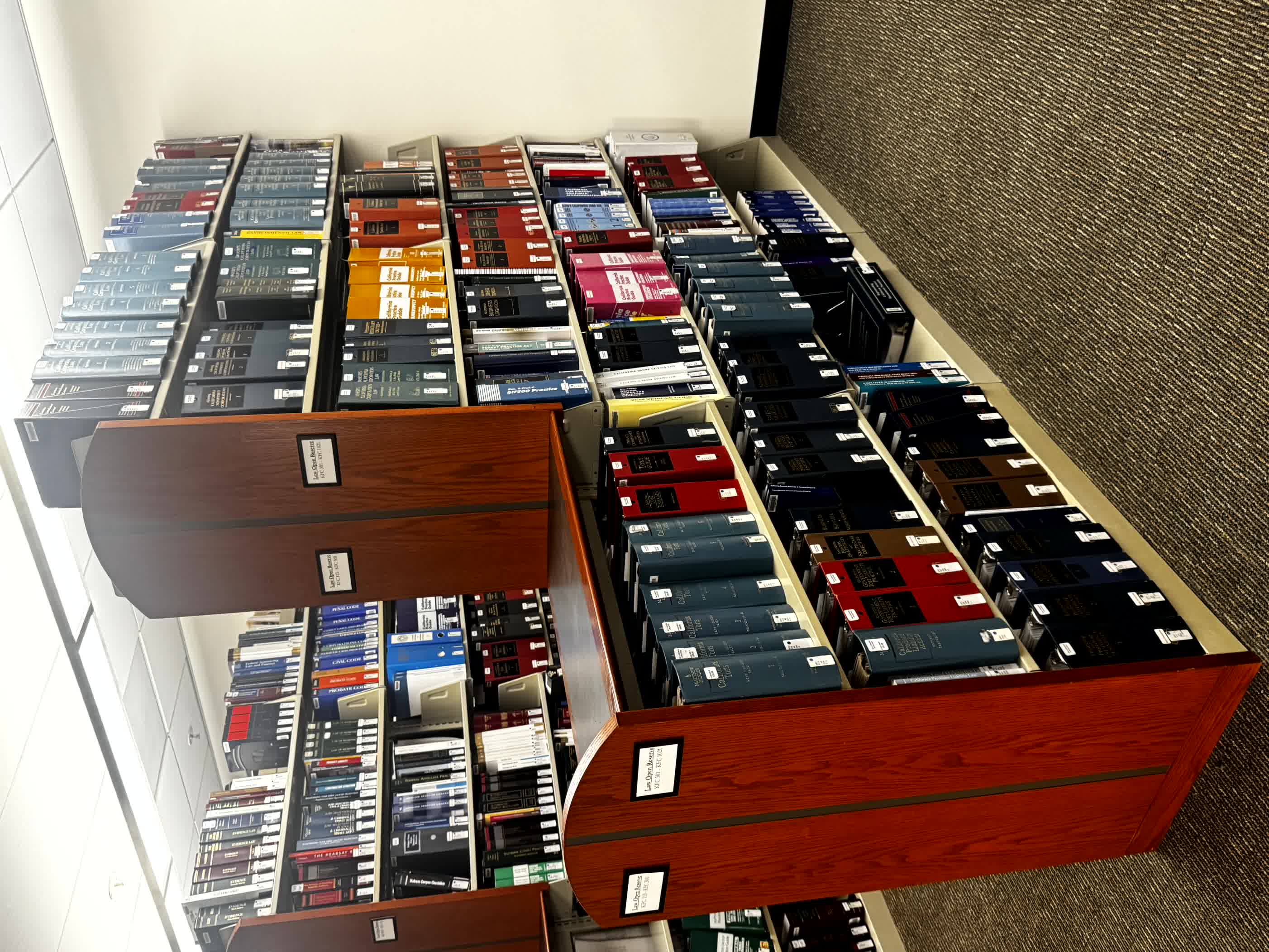 L-Book Shelf
