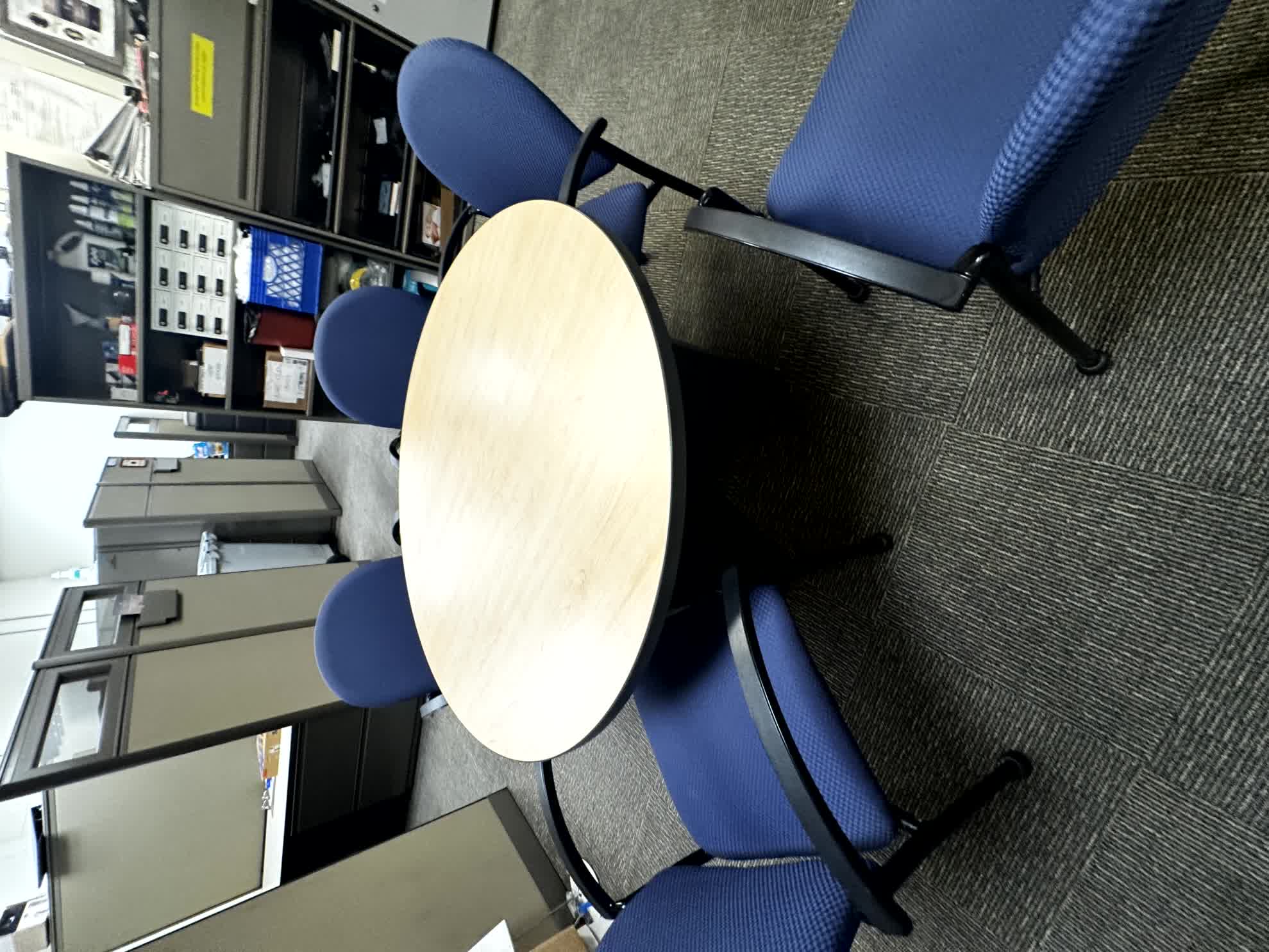 Round Table